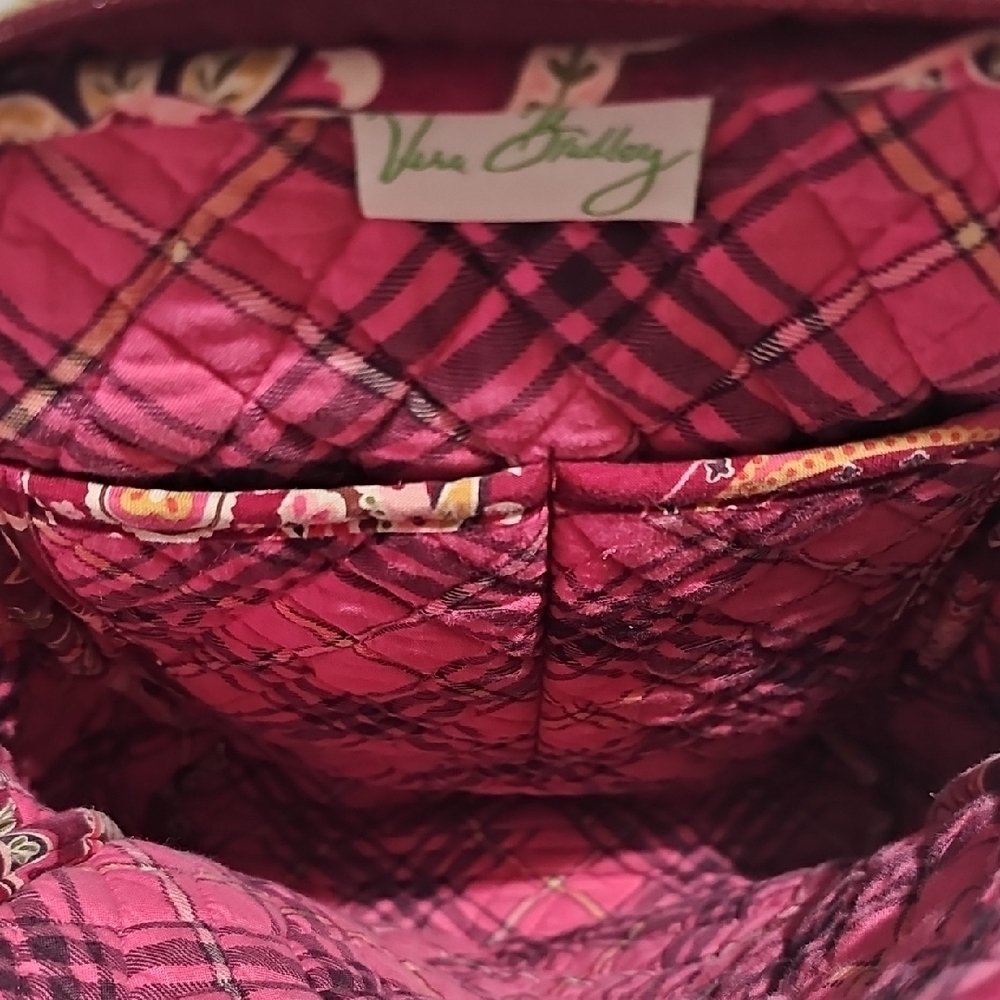 Vera Bradley Raspberry Paisley backpack with matching wallet - Picture 9 of 15